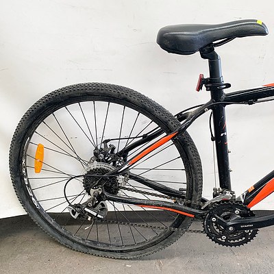 Fluid Momentum 24 Speed Mountain Bike