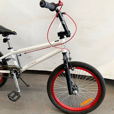 Rhythm 00 BMX Bike