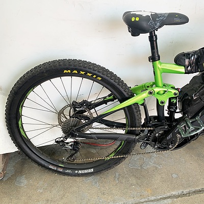 Giant Trance E 10 Speed E Bike With Accessories