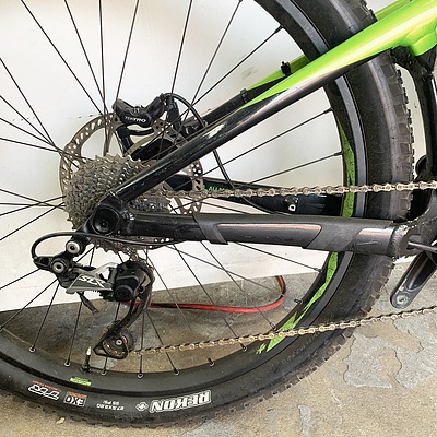 Giant Trance E 10 Speed E Bike With Accessories