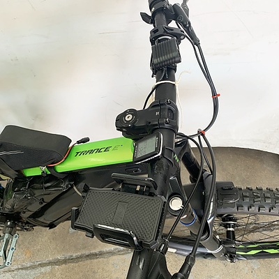Giant Trance E 10 Speed E Bike With Accessories