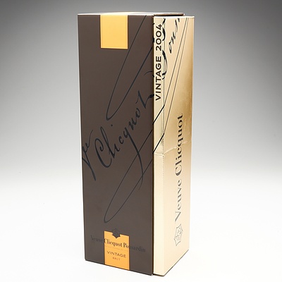 Veuve Clicquot 2004 Vintage Brut Champagne 750ml