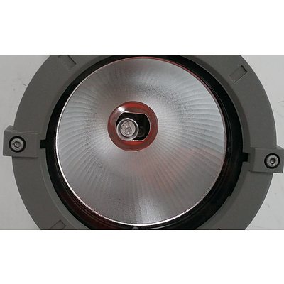 We-El Wall Mount 150 Watt MH Spotlight - Brand New