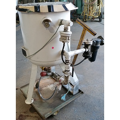 Abrasive Blasting Machine