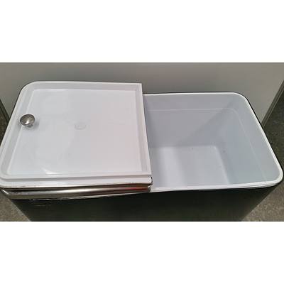 Mobile 70 Litre Esky