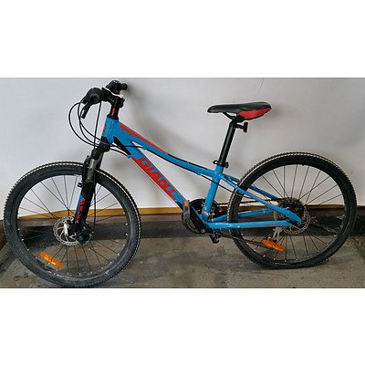 Giant XTCjr 21 Speed Mountain Bike