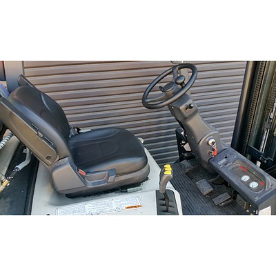 2006 Crown CG18S-2 Engine Powered Forklift