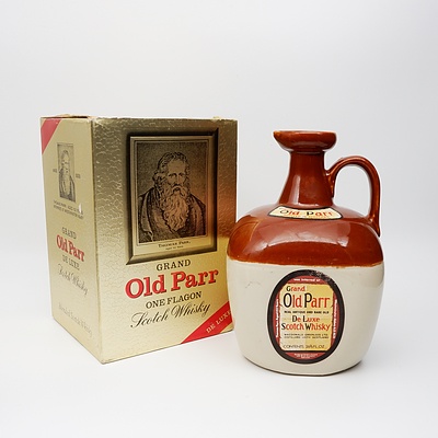 Grand Old Parr 1960's De Luxe Scotch Whiskey One Flagon