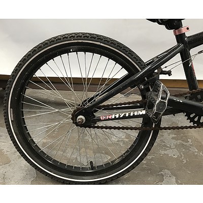 Southern Star Rhythm BMX Bike