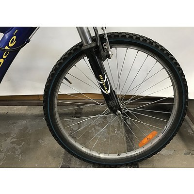 Blade Hooligan Downhill Mountain Bike