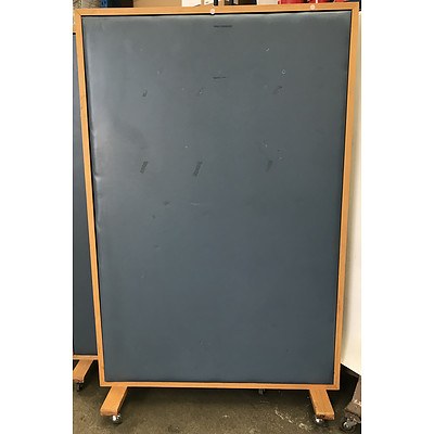 Coloured Vinyl Partitions -Lot Of Four