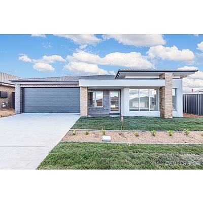 42 McGowan Crescent, Googong NSW 2620