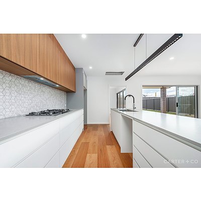 42 McGowan Crescent, Googong NSW 2620