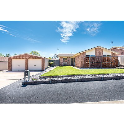 17 Tregellas Crescent, Banks ACT 2906