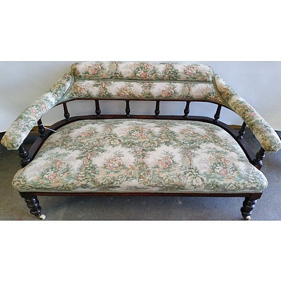 Edwardian Settee with Tapestry Upholstery, Early 20th Century