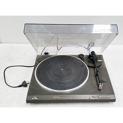 Technics DC Servo Automatic Turntable System SL-B210