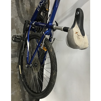 Giant Boulder Mountain Bike