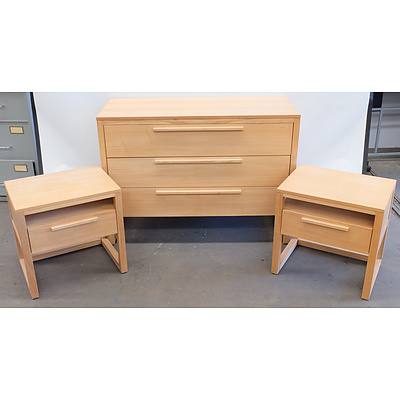 Ash Veneer Freedom Three Piece Wood Finish Bedroom Setting