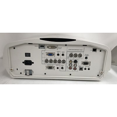 Mitsubishi (WD3300U) WXGA DLP Projector