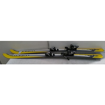 Stockli 156cm Skis