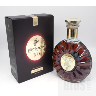 Remy Martin XO Cognac Fine Champagne - 700ml in Presentation Box