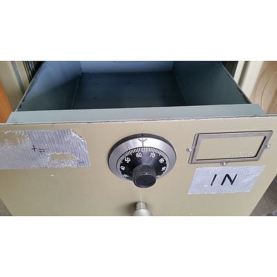 Chubb B Class Four Drawer Filing Cabinet