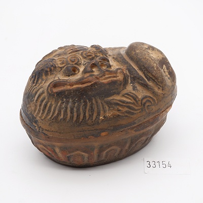 Japanese Bizen Ware Red Pottery Incense Case (Kogo) Moulded with a Shishi Above Lotus Lappets