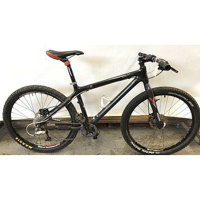 Giant XTC C1 Racing Bike