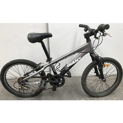 Giant MTX-150 Kids Mountain Bike