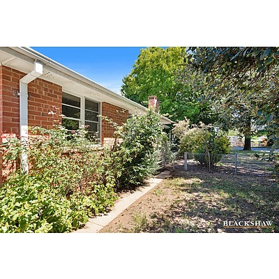 4 Warramoo Crescent, Narrabundah ACT 2604