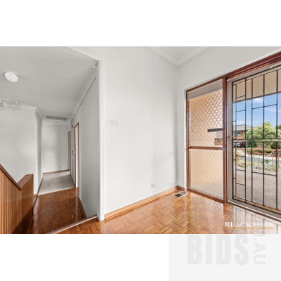 9 Davis Street, Weetangera ACT 2614