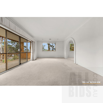 9 Davis Street, Weetangera ACT 2614