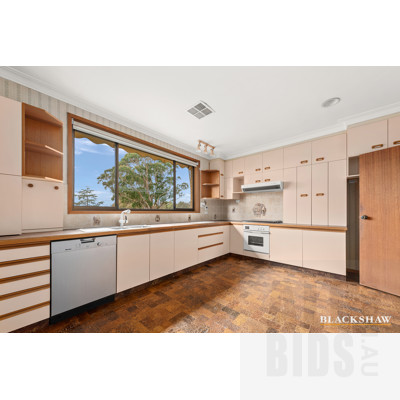 9 Davis Street, Weetangera ACT 2614