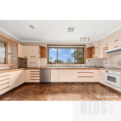 9 Davis Street, Weetangera ACT 2614