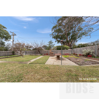 9 Davis Street, Weetangera ACT 2614