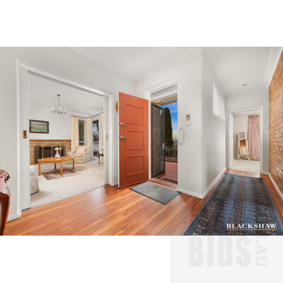 6 Mosman Place, Narrabundah ACT 2604