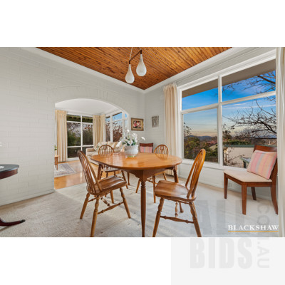 6 Mosman Place, Narrabundah ACT 2604