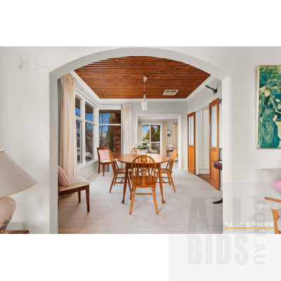 6 Mosman Place, Narrabundah ACT 2604