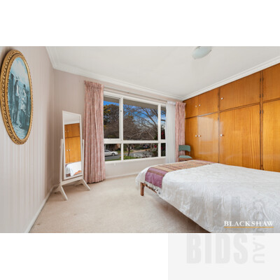 6 Mosman Place, Narrabundah ACT 2604