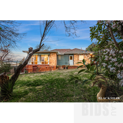 6 Mosman Place, Narrabundah ACT 2604