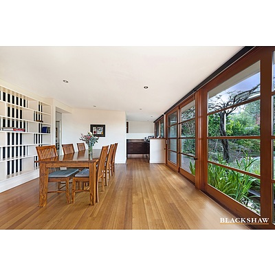 30 Carnegie Crescent, Narrabundah ACT 2604