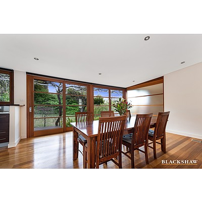 30 Carnegie Crescent, Narrabundah ACT 2604