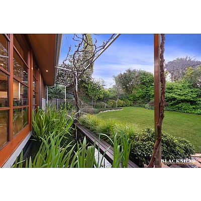 30 Carnegie Crescent, Narrabundah ACT 2604