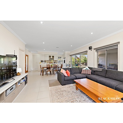 15 Daniels Street, Franklin ACT 2913