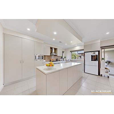 15 Daniels Street, Franklin ACT 2913