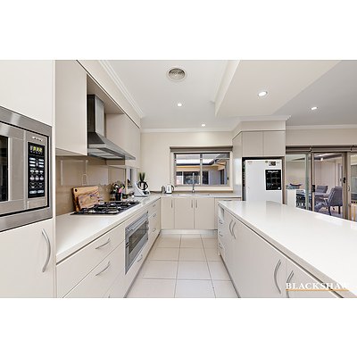 15 Daniels Street, Franklin ACT 2913