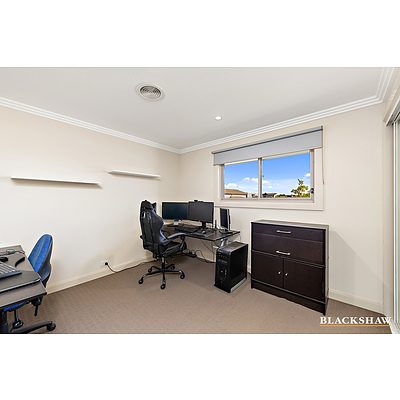15 Daniels Street, Franklin ACT 2913