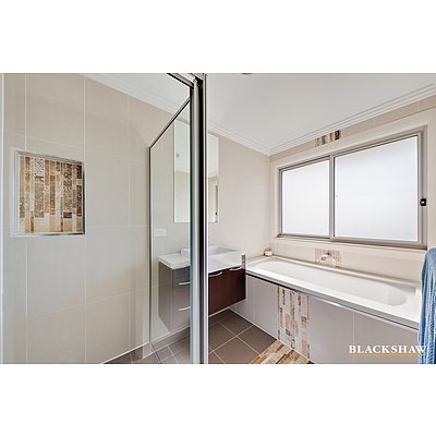 15 Daniels Street, Franklin ACT 2913