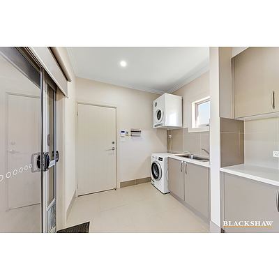 15 Daniels Street, Franklin ACT 2913