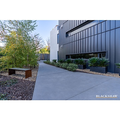 8/22 Canberra Avenue, Forrest ACT 2603